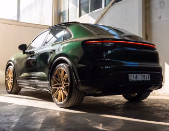 Porsche Macan 4 [Middle East] '2024–pr.