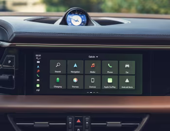 Interior 2025–pr. Porsche Macan 4 [North America] '2024–pr.