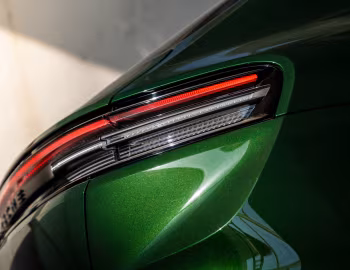 Porsche Macan 4 [Middle East] '2024–pr.