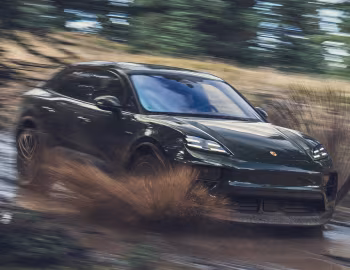 2025–pr. Porsche Macan 4 [North America] '2024–pr.