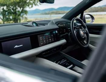 Intérieur Porsche Macan 4 [Australia] '2024–pr.