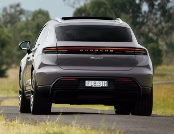 Porsche Macan 4 [Australia] '2024–pr.