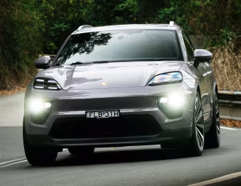 Porsche Macan 4 [Australia] '2024–pr.