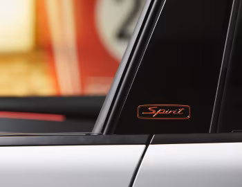 Porsche Macan 4 "Spirit" '2026