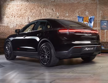 Porsche Macan 4 "Spirit" '2026