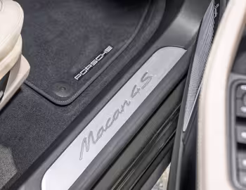 Interior Porsche Macan 4S [UK-spec] '2024–pr.