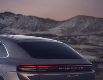 2025–pr. Porsche Macan 4S [North America] '2024–pr.