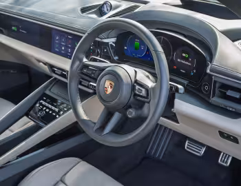 Interior Porsche Macan 4S [UK-spec] '2024–pr.
