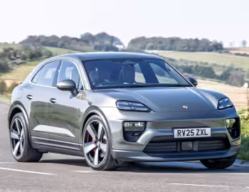 Porsche Macan 4S [UK-spec] '2024–pr.