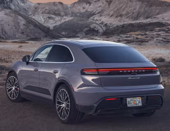 2025–pr. Porsche Macan 4S [North America] '2024–pr.