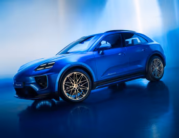 Porsche Macan 4S "Sapphire" [Middle East] '2025