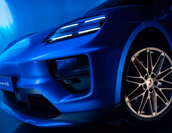Porsche Macan 4S "Sapphire" [Middle East] '2025