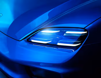 Porsche Macan 4S "Sapphire" [Middle East] '2025