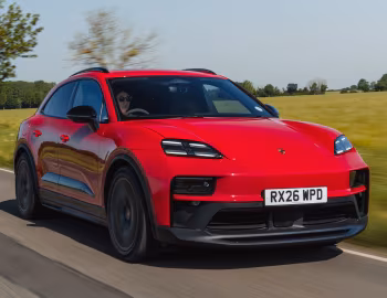 Porsche Macan GTS [UK-spec] '2026