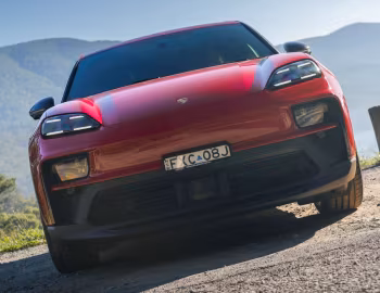 Porsche Macan GTS [Australia] '2026