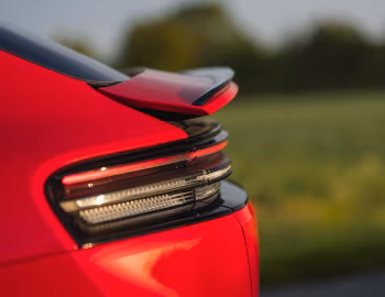 Porsche Macan GTS [UK-spec] '2026