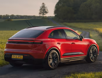 Porsche Macan GTS [UK-spec] '2026