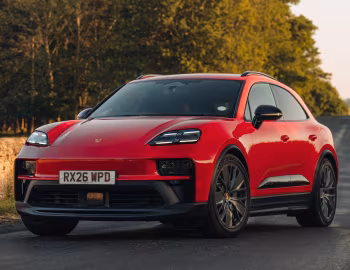 Porsche Macan GTS [UK-spec] '2026