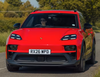 Porsche Macan GTS [UK-spec] '2026