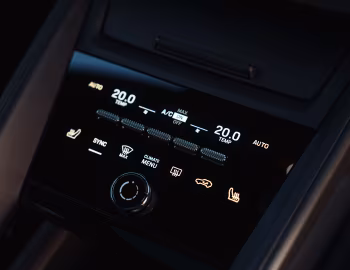 Interior Porsche Macan GTS [UK-spec] '2026