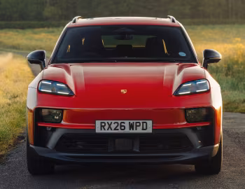 Porsche Macan GTS [UK-spec] '2026