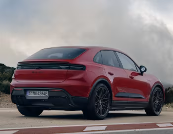 Porsche Macan GTS [Worldwide] '2025–pr.