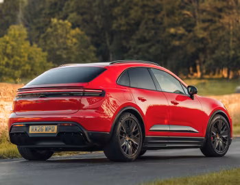 Porsche Macan GTS [UK-spec] '2026