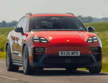 Porsche Macan GTS [UK-spec] '2026