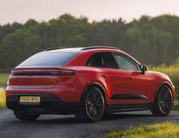 Porsche Macan GTS [UK-spec] '2026