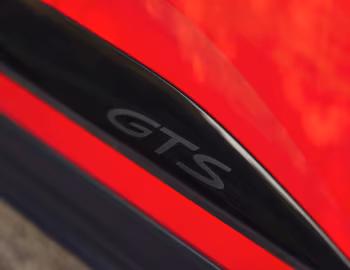 Porsche Macan GTS [UK-spec] '2026