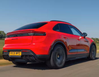 Porsche Macan GTS [UK-spec] '2026