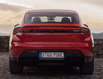 Porsche Macan GTS [Worldwide] '2025–pr.