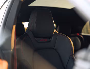 Interior Porsche Macan GTS [UK-spec] '2026