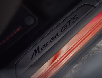 Porsche Macan GTS [Worldwide] '2025–pr.