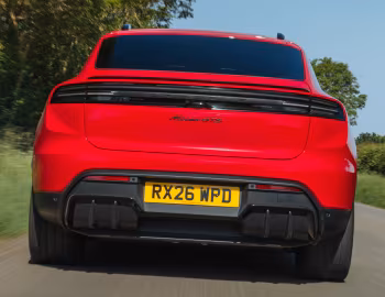 Porsche Macan GTS [UK-spec] '2026