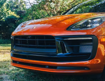 2022–pr. Porsche Macan GTS [North America] (95B) '2021–pr.