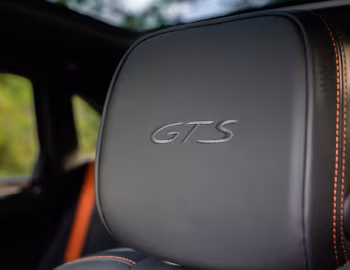 Interior 2022–pr. Porsche Macan GTS [North America] (95B) '2021–pr.