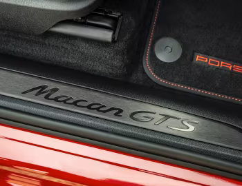 Porsche Macan GTS [UK-spec] (95B) '2020–21
