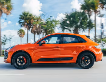 2022–pr. Porsche Macan GTS [North America] (95B) '2021–pr.