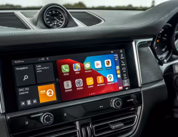 Interior Porsche Macan GTS [UK-spec] (95B) '2021–24