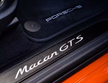 2022–pr. Porsche Macan GTS [North America] (95B) '2021–pr.