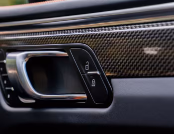 Interior 2022–pr. Porsche Macan GTS [North America] (95B) '2021–pr.