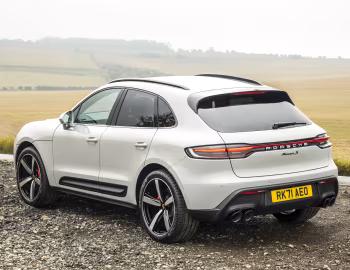 Porsche Macan S [UK-spec] (95B) '2021–24