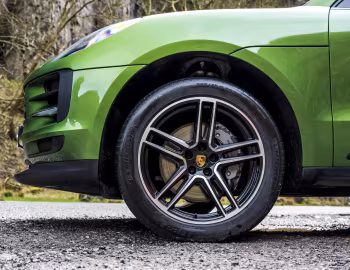 Porsche Macan S [UK-spec] (95B) '2018–21