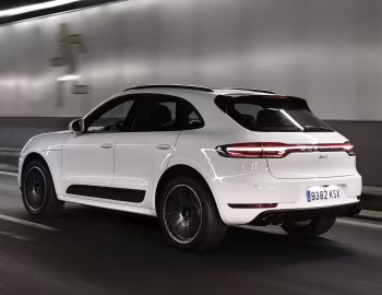 Porsche Macan "Spirit" [Spain] (95B) '2019