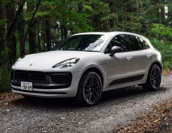 Porsche Macan T [Japan] (95B) '2022–24