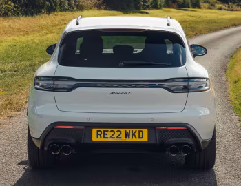 Porsche Macan T [UK-spec] (95B) '2022–24