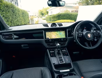 Panel frontal Porsche Macan T [Japan] (95B) '2022–24