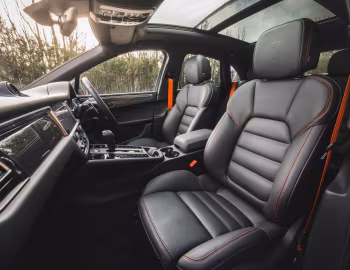Інтэр'ер Porsche Macan T [Australia] (95B) '2022–24