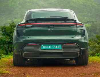 Porsche Macan Turbo [India] '2024–pr.